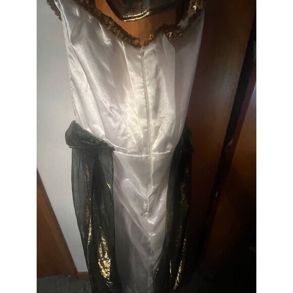 Cleopatra gown - Picture 5 of 5